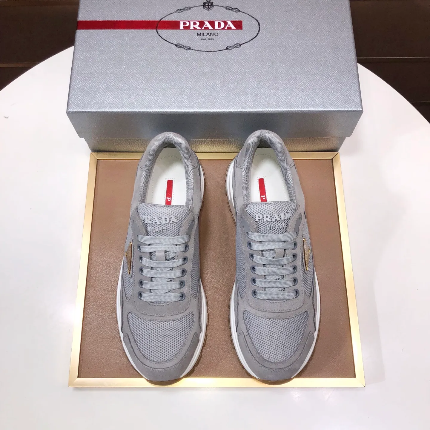 Men's shoes 💰580💰 [PRADA] Top-quality original items, new seasonal styles, high-quality original items, top-level imported calfskin and original imported glue, imported cowhide lining with original cowhide feet, original outsole! Quality guaranteed! Code 38-45 (45 customized)